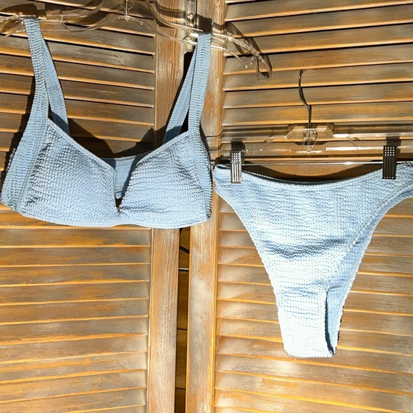 Bikini - Picture 5 of 5